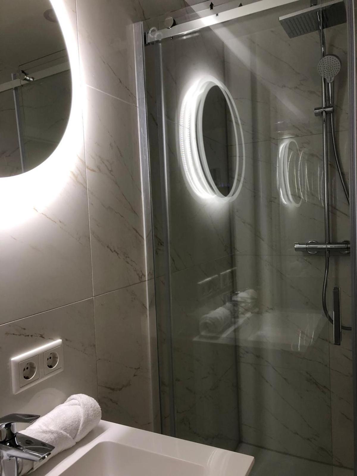 Lux Apartment Near Frankfurt! เมอร์เฟลเดน-วาลล์ดอร์ฟ ภายนอก รูปภาพ